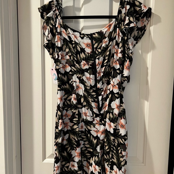 NWT Volcom dress - Picture 2 of 6